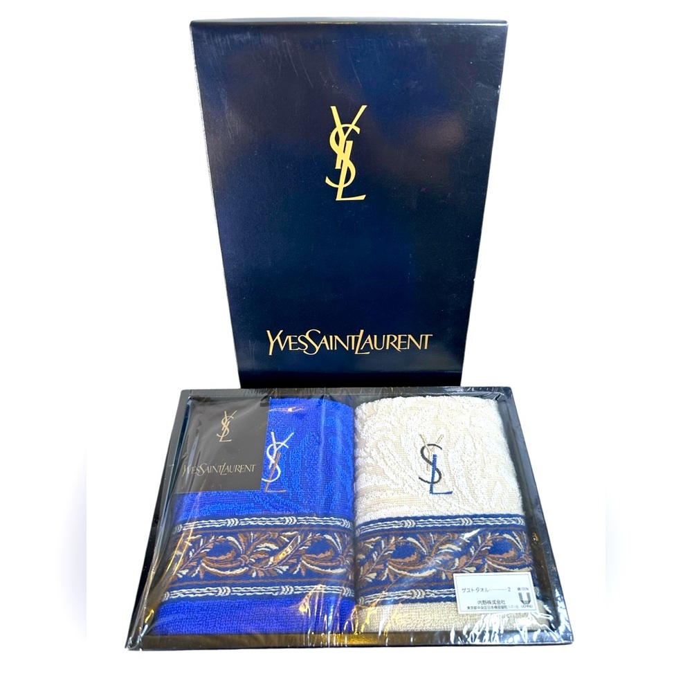 28-25 Yves Saint Laurent Blue and Cream Towel Set